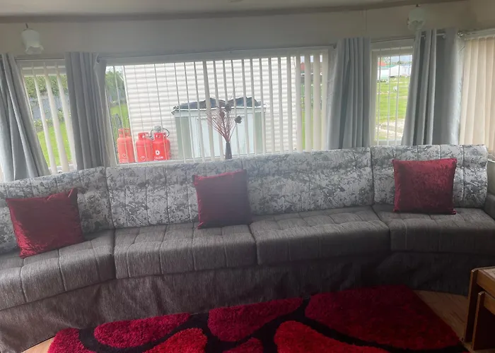 Red 2 Caravan Ingoldmells 6 Berth 3 Bedrooms