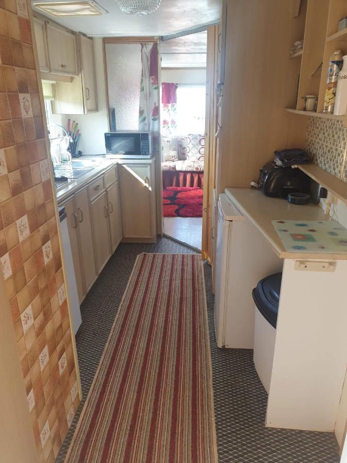Red 2 Caravan 6 Berth 3 Bedrooms Ingoldmells